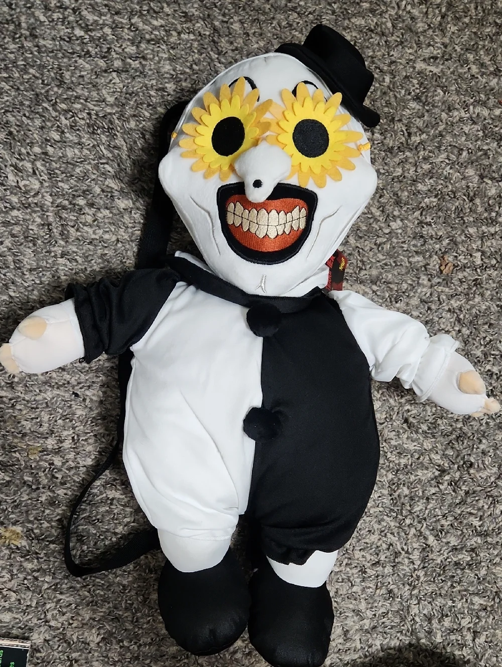 Terrifier Plush Backback - Picture 1 of 5